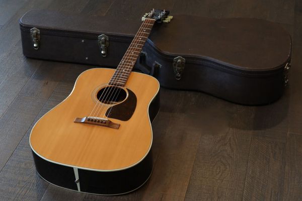 1994 J-30 Natural Acoustic Dreadnaught Guitar