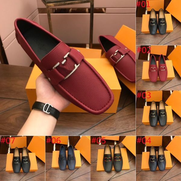 19Modelo lujosos zapatos de cuero casuales Hombres Zapatos de hombre con estilo Hombres de cuero genuino Mocasines de diseñador Mocasines Resbalón en los planos de los hombres Marca de lujo italiana