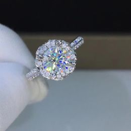 1ct Moissanite Luxueux Couronne De Mariage Femmes 925 Argent Sterling Platine Plaqué Femelle Anneaux D Couleur VVS1 CLARTÉ