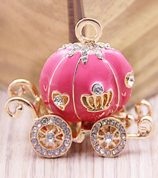 1Cute Big Pumpkin Carriage Crystal charme Keychain Key Ring07255617