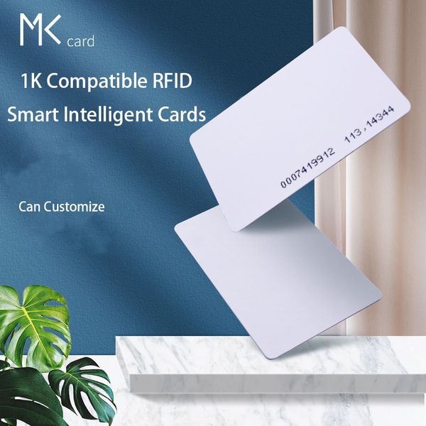 Cartes intelligentes intelligentes RFID compatibles 1K 13,56 MHz Carte blanche vierge en plastique Cartes-clés d'hôtel Carte de contrôle d'accès imprimable sur la plupart des imprimantes de cartes