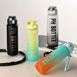 1L sportwaterfles met stro grote capaciteit draagbare lekkendichte buitenreis drink plastic cup motiveren 240415