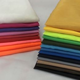 1M * 1,5m Tissu de doublure en 1 m 1 m 1,5m pour la veste en bas de la veste 190T Tissu en taffetas en tissu de drapeau coloré tissu