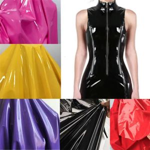 1m Tissu de cuir en vinyle doux 1M Bright Fabric PVC brillant élastique élastique pour la robe de couture bricolage Pantalon Skinny Materif