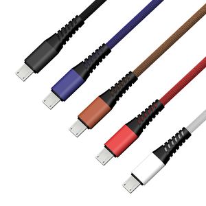 Câbles Micro USB tressés de boîtier en métal de 1 m Cordon de charge de type C haute vitesse 2.4A pour téléphone intelligent Samsung Android