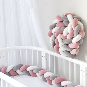 1M2M3M4M Baby Bed Bumper voor geboren Crib Bumper Infant Knoop Gevlochten Kussen Bumper Crib Room Decor 220531