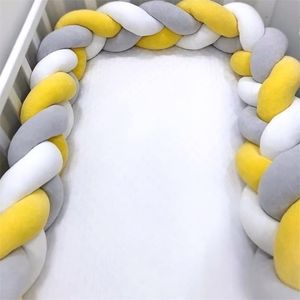 1M2M4M Crib Cot Protector Baby Baby Beddengoed Set Voor Baby Jongen Meisje Gevlochten Knoop Kussen Kussen Room Decor 220531