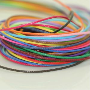 Cordon de cire de 1 mm 2 mm 10m / lot Couleurs de cire de cire Cordon de corde Corde à sangle pour collier Bijoux de bracelet Faire des accessoires de bricolage