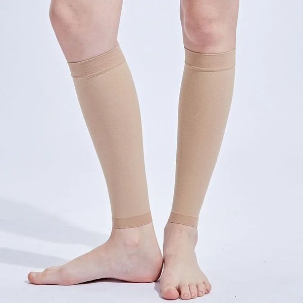 1pair Men's Fitness Calf Compression Sleeves Soutien des femmes Support Soutien des chaussettes sans pied ajuster le soulagement de la jambe de la jambe