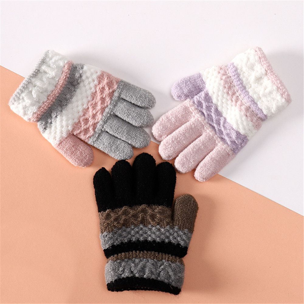1Pair Warm Thick Children Soft Winter Autumn Full Finger Gloves Sticked Mittens babyhandskar