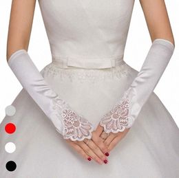 1pair femme époux d'opéra gants blancs doigt les gants de perles élégantes en dentelle satin girls festin acéceaux de mariage gants u7rm #