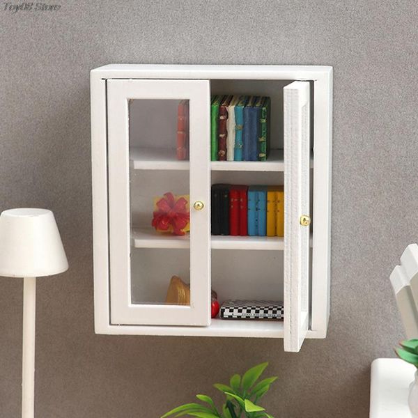 1pc 1:12 gabinete de pared blanco en miniatura colgante de la sala de estar del baño organizador de almacenamiento de la sala de almacenamiento estantería decoración de muebles de muebles