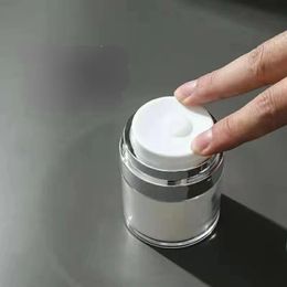 1pc 15/30/50g jarro de bomba sin aire sin botella acrílica de crema acrílica recargable cosmético fácil de usar herramientas de maquillaje de viaje portátiles de contenedor