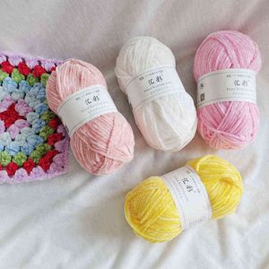 1PC 2021 Fil de peluche d'hiver 120M Chenille Fil de velours à la main Laine à tricoter épaisse et chaude Crochet DIY Sacs Chapeaux Pull Couverture Jouets Y211129