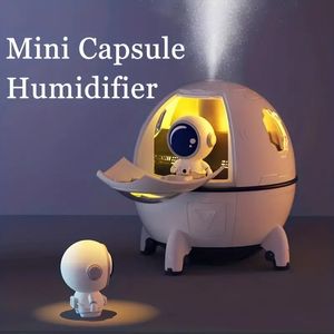 1pc 220ML Rechargeable Space Capsule Air Humidifier, USB Ultrasonic Cool Mist Aromatherapy Water Diffuser With Led Light Astronaut-USB Type