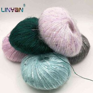 1PC 5 boules * 50g Fil de laine Paillette pour crochet Fil de sequins pour tricoter Fils de laine à la main Écharpe tippet fil de crochet mohair ZL50 Y211129
