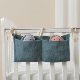 1-stc Baby Bedide Storage Bag Baby Crib Organisator Hangtas voor kinderjongen Multifunctionele pasgeborene bedhangende luierspeelgoedweefsel