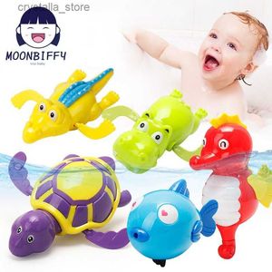 1Pc Jouets De Bain Tortue Dauphin Baby Shower Bébé Wind Up Swim Play Jouet Piscine Accessoires Bébé Jouer Dans L'eau Couleur Aléatoire L230518