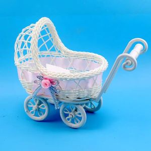 1 pc panier canne Tricycles panier de fleurs tricoté Mini voiture articles d'ameublement pour mariage bébé douche fête d'anniversaire décor 240318