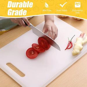 1 pièce, planche à découper, planche à découper en plastique, bloc de boucher domestique, planche de charcuterie au fromage de sécurité, planche à fruits lavable, planche à découper avec poignée pour dortoir domestique