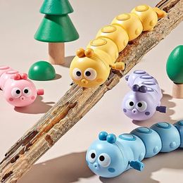 1 pc schattige cartoon klokwerk dieren eindigen speelgoed voor kinderen vorm kruipen speelgoed baby geschenk kinderen ontwikkeling 240408