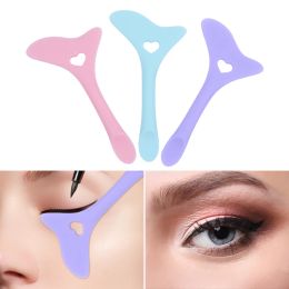 1pc eyeliner pochoirs pointes d'aile