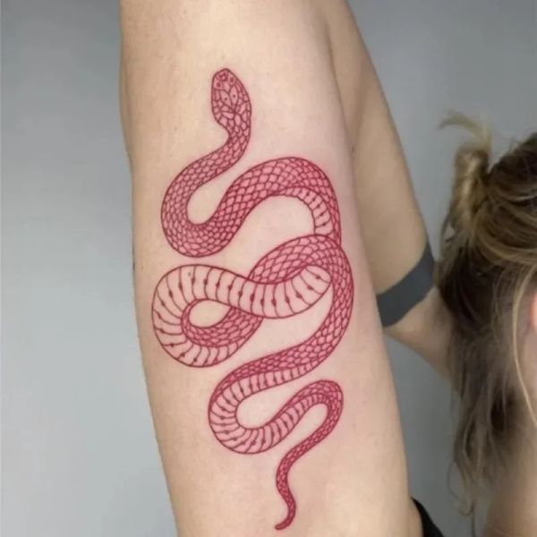 1pc faux tatouage vin noir grand tatouage de serpent grand serpent rouge serpent tatouage temporaire autocollants pour les femmes hommes hommes à la taille imperméable