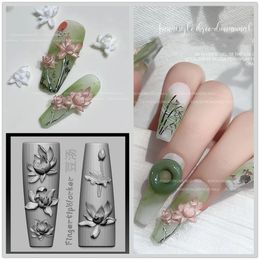 1PC Flower Lotus 3D acrylique Moule de mois de l'ongle Décorations de clous de ongles DIY Silicone Plaques d'estampage ongles Nails Nail 240510