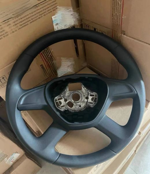 1 PC para Skoda Rapid SpaceBack Octavia New Fabia Rapid Direction Wheel Conjunto de plástico Tres Spoke Coach Car