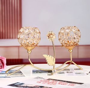 1 st Golden Crystal Candle Holder Dualhead Flower Candlesticks for Dining Coffee Table Wedding Events feesten Home Decor 240429