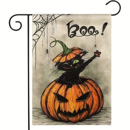 1pc, Bandera de jardín de Halloween 12.5 X 18 pulgadas Vertical de doble cara, Calabaza Araña Gato Boo Banderas de Halloween Arpillera Pequeña casa Patio Bandera para decoración de interiores al aire libre