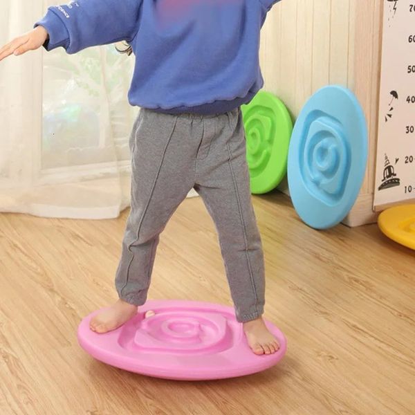 1pc Kleuterschool Zintuiglijke Trainingsapparatuur Slak Balance Board kinderen Huishoudelijke Buitensporten Kinderen Speelgoed 240123