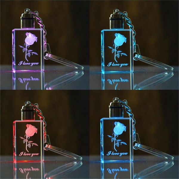 1pc LED LED CRISCAL KEYCHAIN carré coeur de fée COEUR ROSE CHARME CHARME CLATE CLÉ LUMINE CLÉ MYSTIQUE LUMINENT LUMINÉ DÉCOR DE CADE