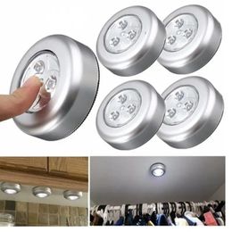 1pc LED Touche Light Round, 3 LEDS COINS SABLESS Armoire Lights Night, Stick-on Magnetic Lightture For Halway Salway Room Bedroom Kitchen Cabinet Cabinet Decor Home.