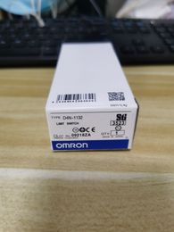 1 interruptor de límite Omron D4N-1132 D4N1132 nuevo