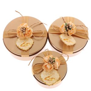 1PC Nouveau rond Candy Chocolate Box Party Favors Boîtes-cadeaux en étouffage Red Gold Gift Packaging Birthday Decor Party Supplies