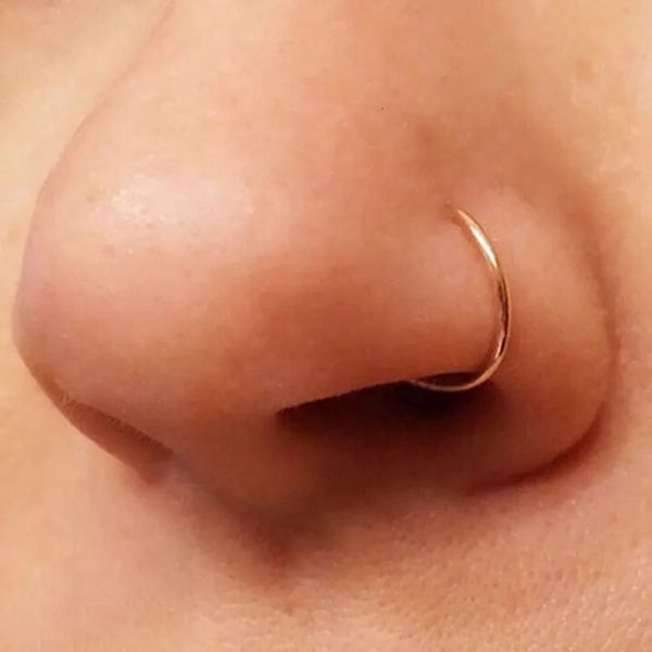 1 pieza Clips de anillo para la nariz anillo para el tabique aro cartílago Tragus Helix pequeños anillos para la nariz para mujeres accesorios de joyería para el cuerpo 240115
