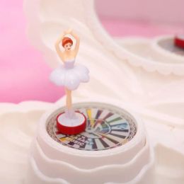 1pc Shell Shape Ballet Girl Music Box with Light Classic Retro Melody Gift para cumpleaños Vacaciones Boda y fiestas decorativas