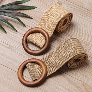 Ceinture en paille pour femmes, 1 pièce, mode décontractée, boucle ronde en bois, chaîne de taille élastique, collier de ventre, bijoux de corps, robe, accessoires de chemise