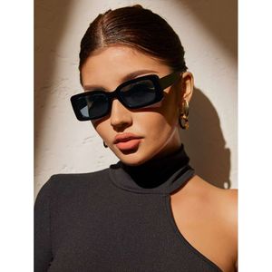 1 -stc dames vierkante plastic frame y2k modestraatstijl thee zonnebril voor outdoor reizen strand UV -bescherming accessoires