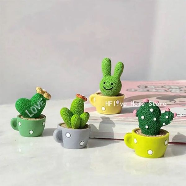 1pc4pc mignon mini-résine cactus micro paysage ornement miniature meuble articles jardin plantes en pot statue voiture décoration 240427