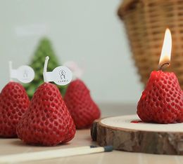 1PC4PCS Strawberry Decorative Aromatic Cougies de soja Couche parfumé à la cire de soja pour l'inventaire de bougie de mariage d'anniversaire entier6058591