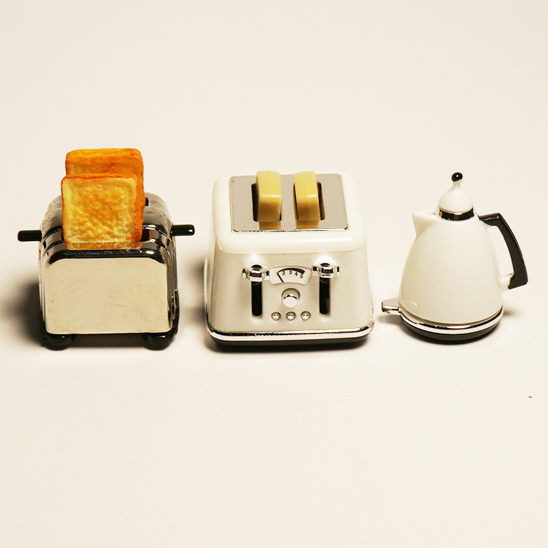 1 pcs 1/6 schaal Dollhouse Miniature Food Breakfast Bread Maker of het Kettle Model voor Blyth Barbies OB11 Doll -accessoires
