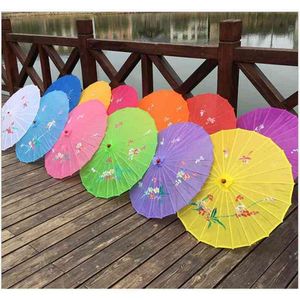 1pcs parapluie d'art chinois cadre en bambou parasol en soie pour la fête d'anniversaire de mariage mariée demoiselle d'honneur design de fleur peint à la main 210721