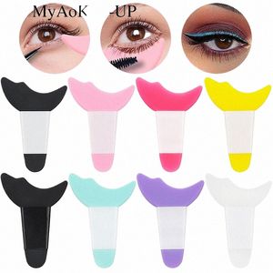 1pcs Aide au maquillage des yeux Modèle professionnel d'eye-liner Mascara Déflecteur Silice Pochoir Sourcils Eyeliner Shaper Assistant Outil de beauté G9ew #