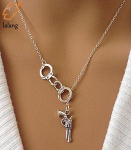 1pcs menottes et pistolets Collier lariat cinquante nuances d'amateurs de mode gris pendentif 039 Colliers de chaînes Chaîne 4972485