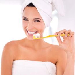 1 pièces hôtel brosse à dents jetable avec Kit de dentifrice écologique voyage brosse à dents en plastique soins bucco-dentaires brosse de nettoyage des dents mode