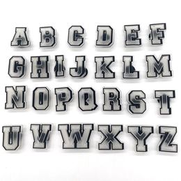 1 Uds. Amuletos de zapatos de PVC con letras y números, accesorios luminosos para zapatos DIY aptos para zuecos de cocodrilo, decoraciones con hebilla, regalos de Navidad para niños, jibz