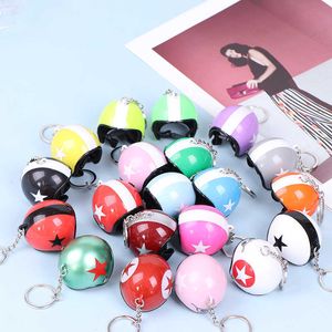 1 pièces casques de moto porte-clés femmes hommes mignon casque de sécurité voiture porte-clés sacs porte-clés chaud cadeau bijoux en gros G1019