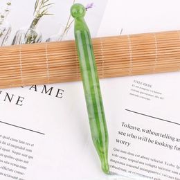 1 PCS Natural Jade Stick Stone Gua Sha Masaje facial Acupuntur Point Pen Medicina China Guasha Beauty Messager Herramienta